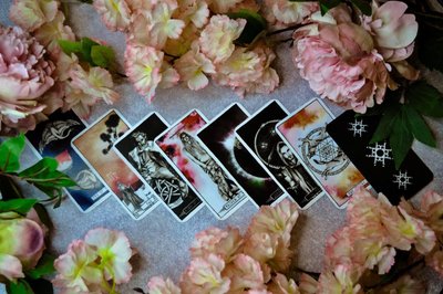 Карти Таро Люміна по Кроулі (Crowley's Lumina Tarot)в комплекті з книгою 24040 фото