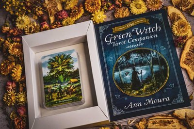 Подарунковий набір таро - Зеленої відьми, The Green Witch Tarot, книга + карти 27118 фото