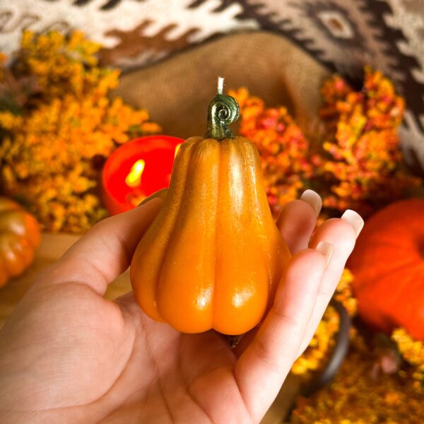 Свічка Гарбузик (придовгувата)