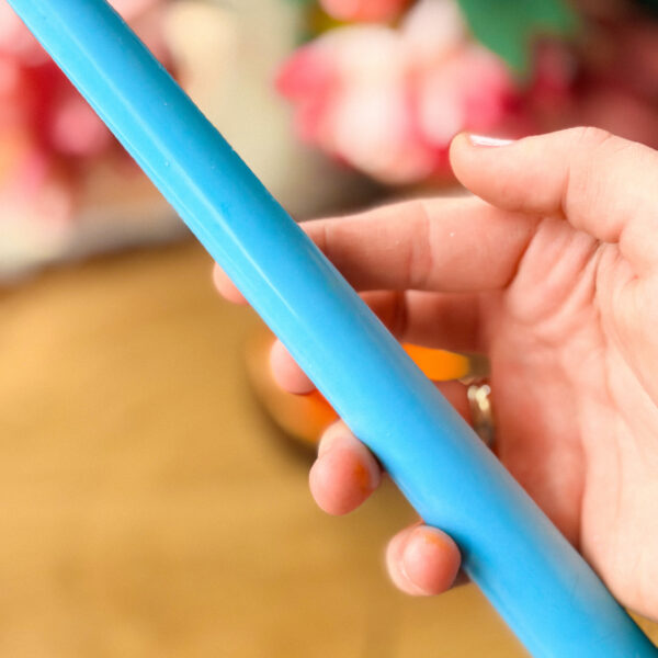 Свічка конусна блакитна